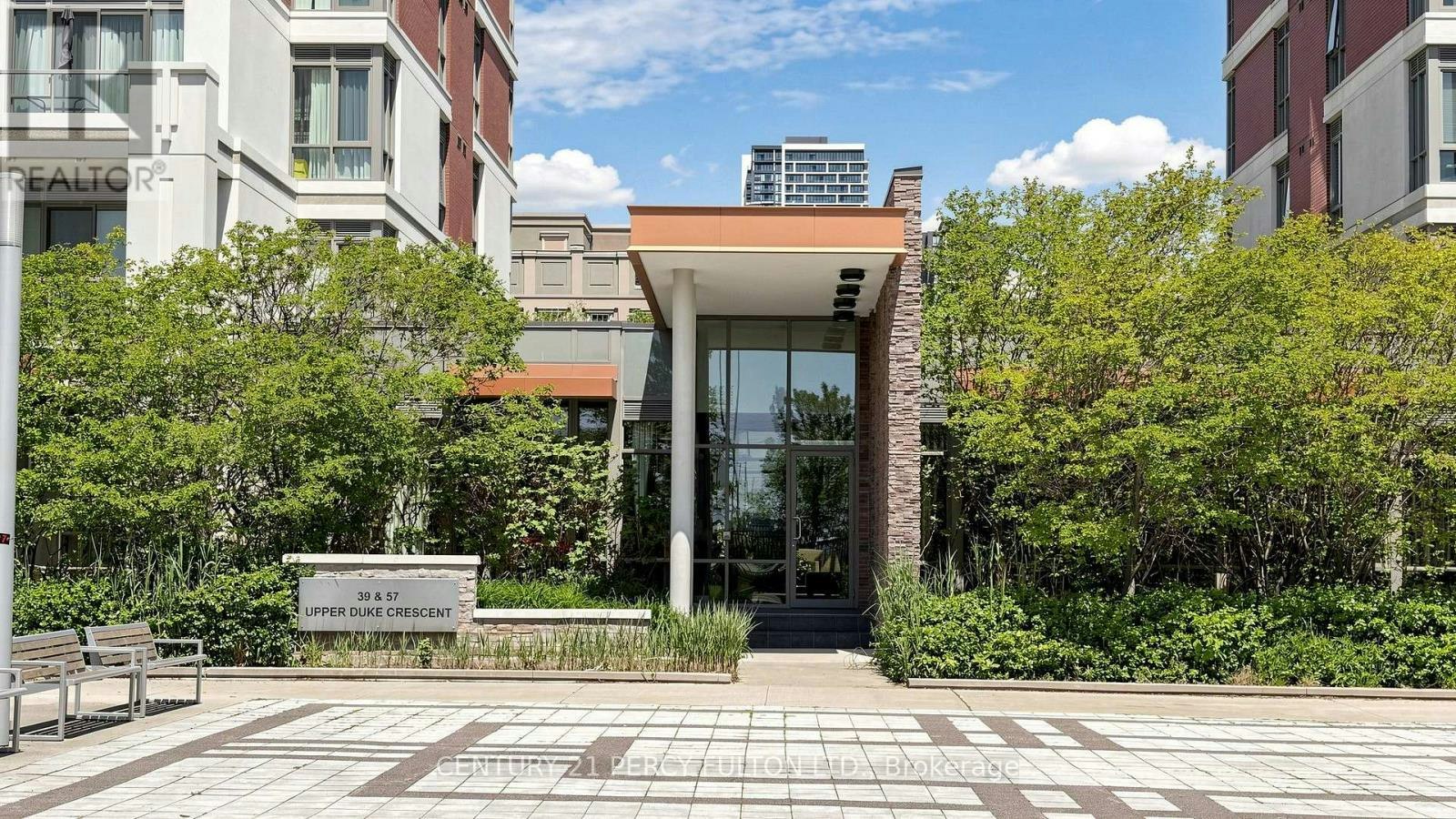 102-57 Upper Duke Crescent, Markham, ON, L6G 0B9
