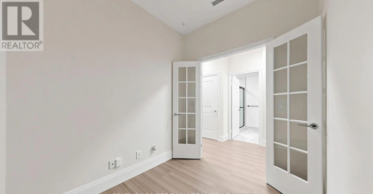 102-57 Upper Duke Crescent, Markham, ON, L6G 0B9 - 25