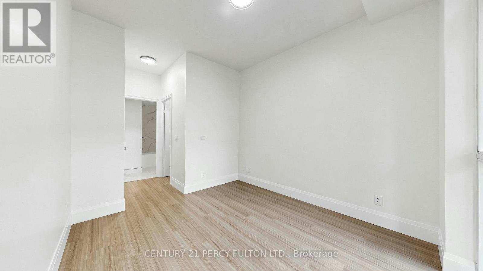 102-57 Upper Duke Crescent, Markham, ON, L6G 0B9 - 18
