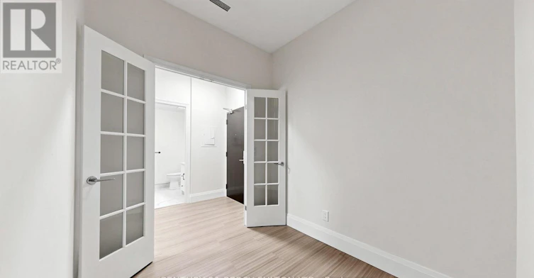 102-57 Upper Duke Crescent, Markham, ON, L6G 0B9 - 24