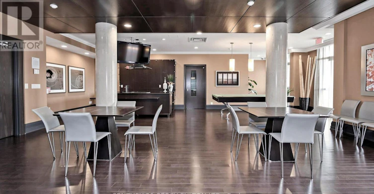 102-57 Upper Duke Crescent, Markham, ON, L6G 0B9 - 39