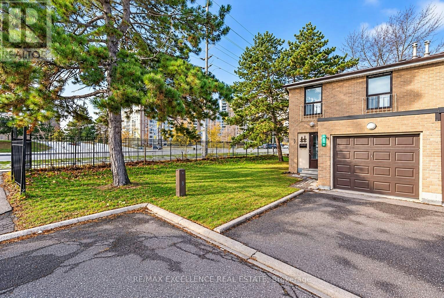 88 Fleetwood Crescent, Brampton, ON, L6T 2E5