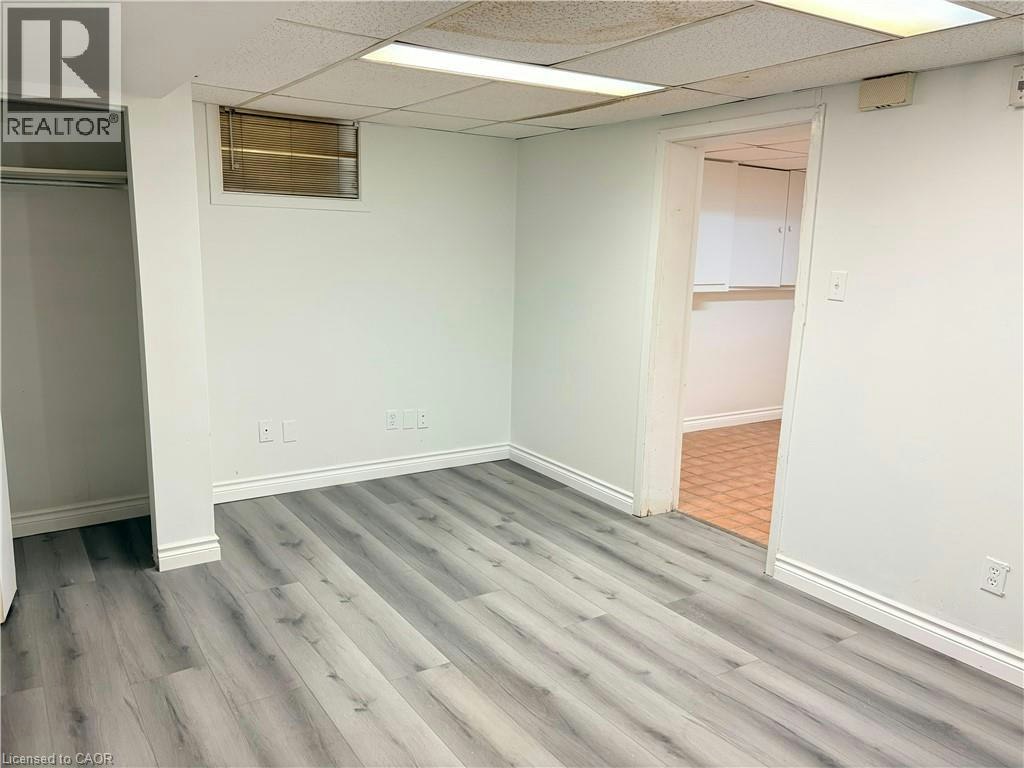 4-124 King Street N, Waterloo, ON, N2J 2X8 - 9