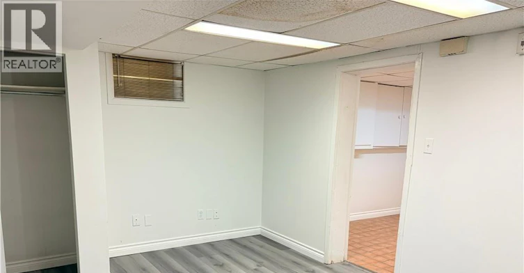 4-124 King Street N, Waterloo, ON, N2J 2X8 - 9
