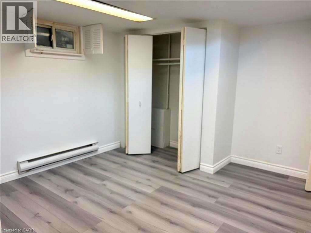 4-124 King Street N, Waterloo, ON, N2J 2X8 - 4