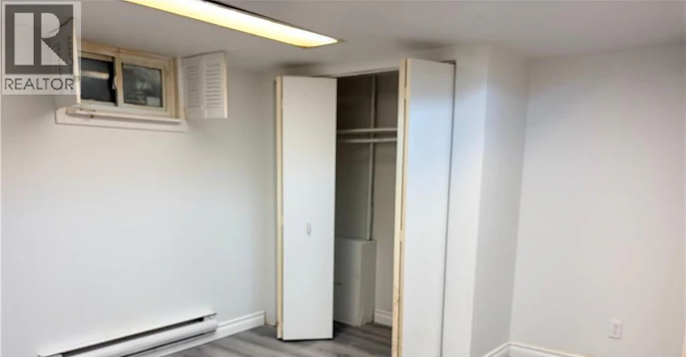 4-124 King Street N, Waterloo, ON, N2J 2X8 - 4