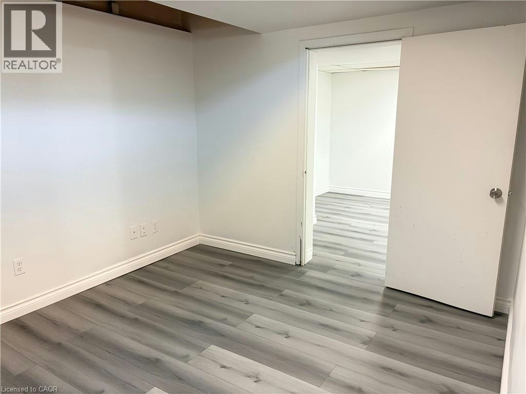 4-124 King Street N, Waterloo, ON, N2J 2X8 - 5