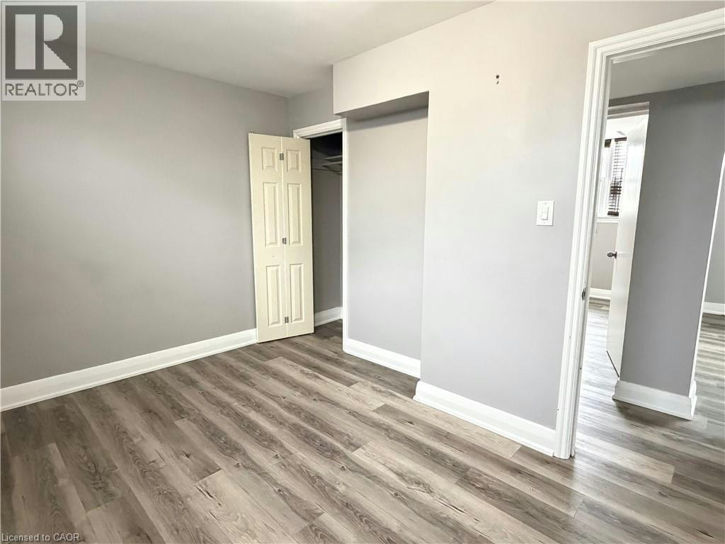 5-318 Dolph Street S, Cambridge, ON, N3H 2C2 - 2