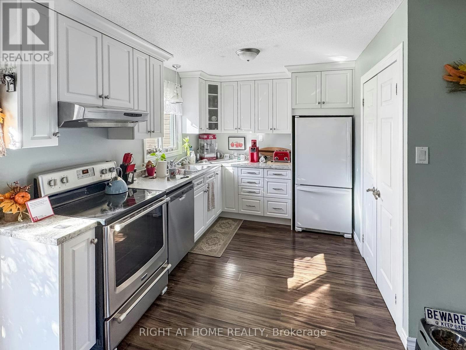 37-301 Carlow Road S, Port Stanley, ON, N5L 1B8 - 7