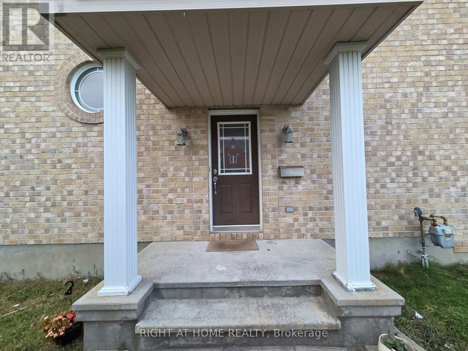 229 Leamington Way, Ottawa, ON, K2J 3T6 - 2