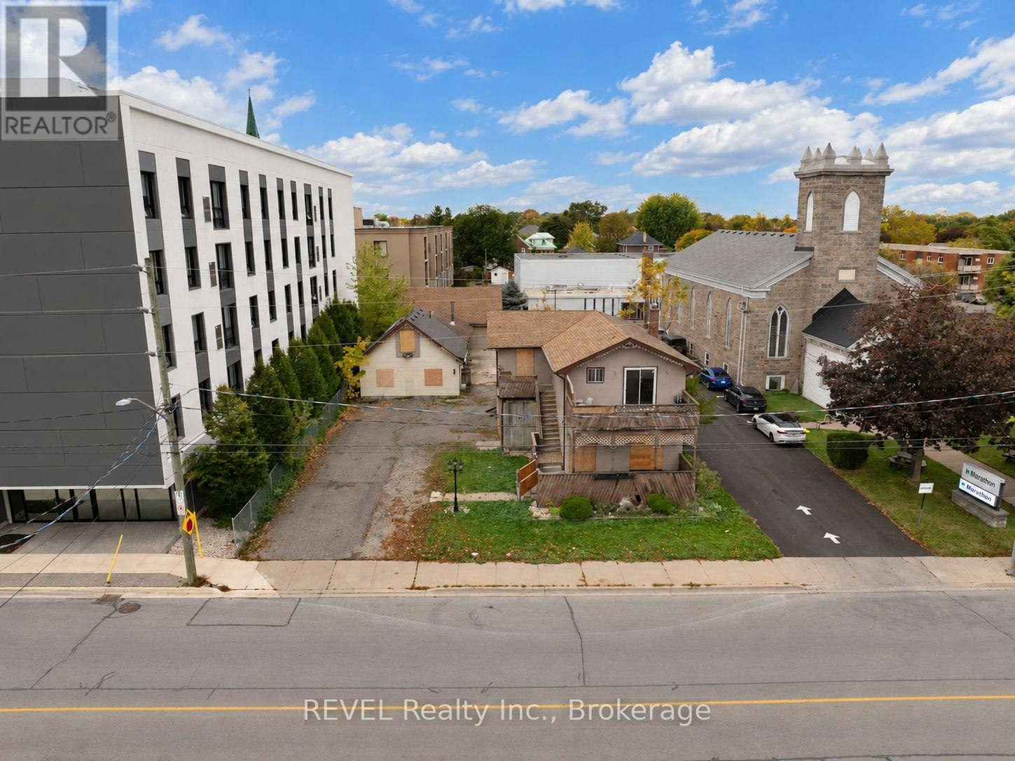 21 Pine Street S, Thorold, ON, L2V 3L1