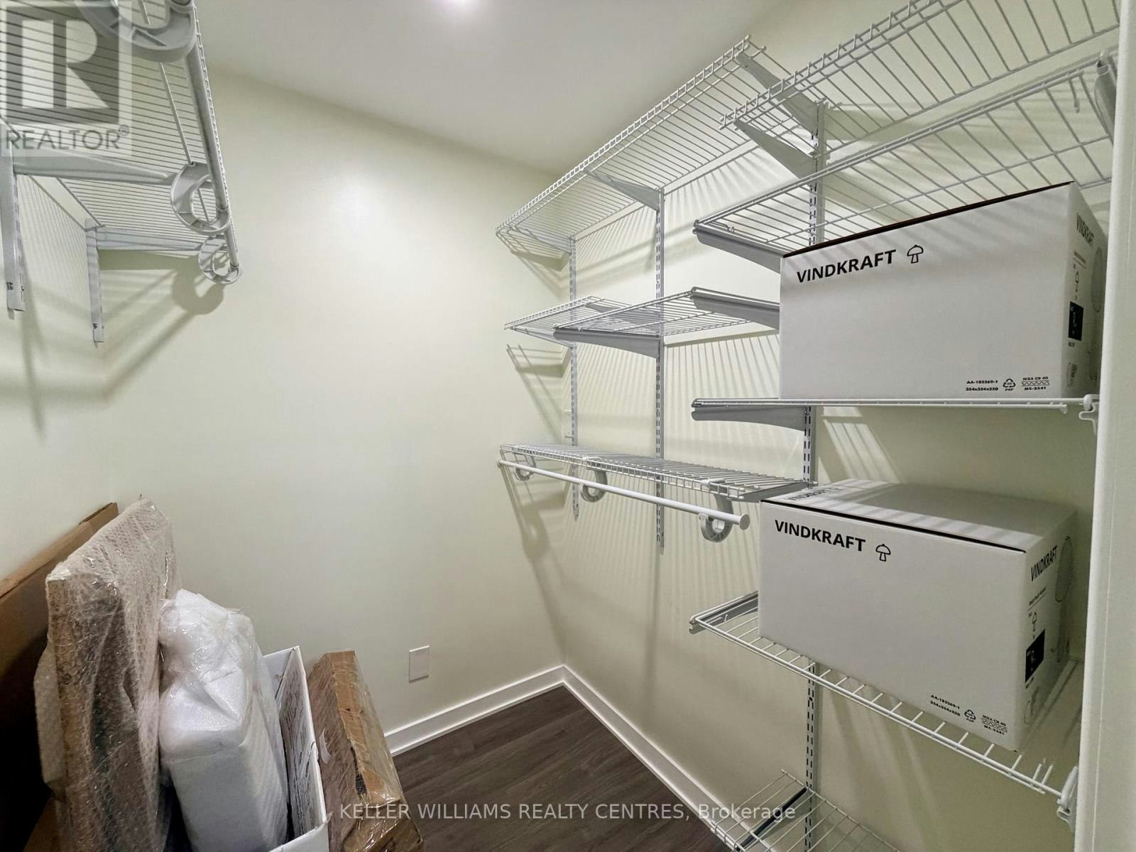 18 Bushey Avenue, Essa, ON, L3W 0L2 - 42