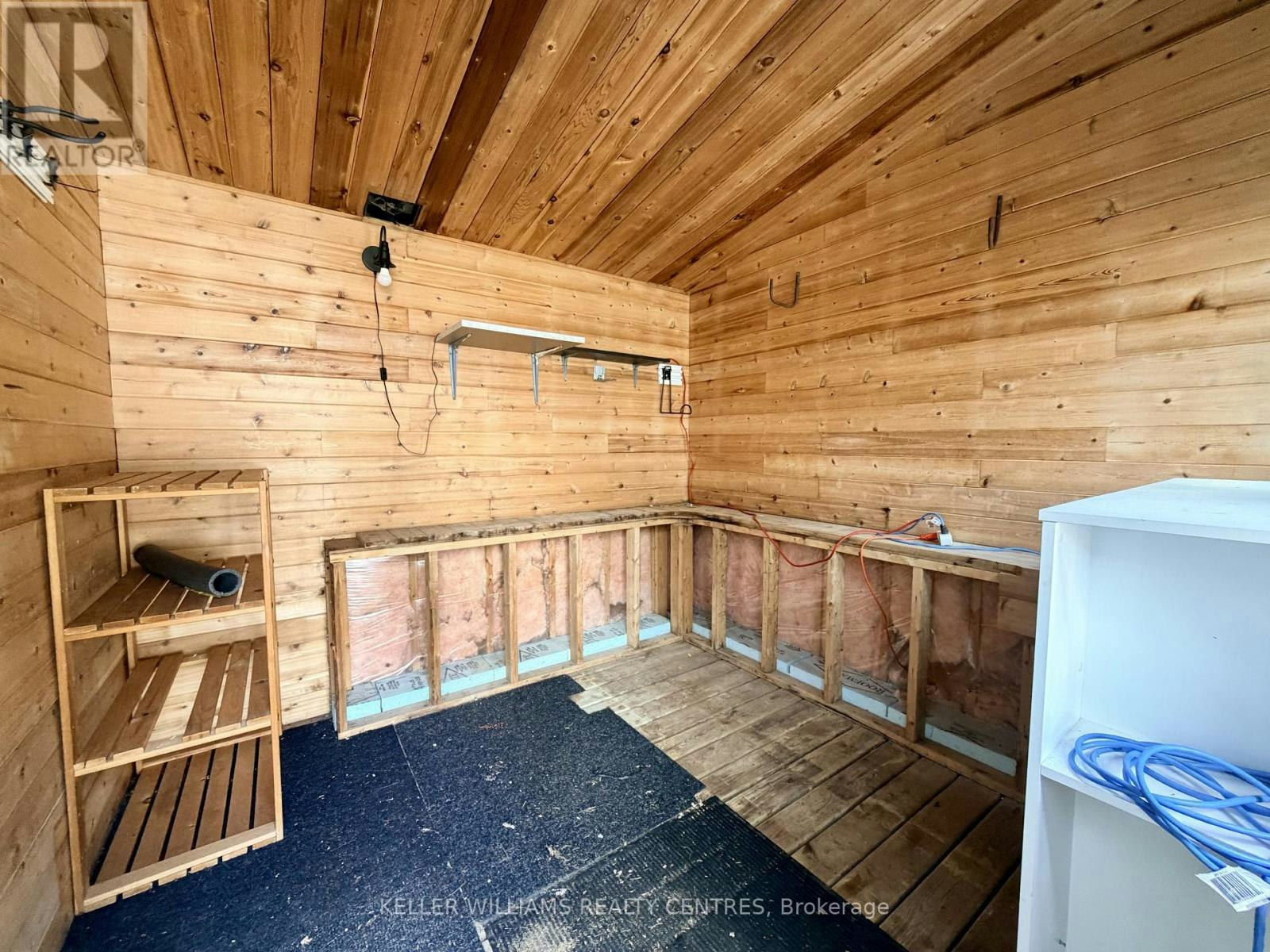 18 Bushey Avenue, Essa, ON, L3W 0L2 - 46