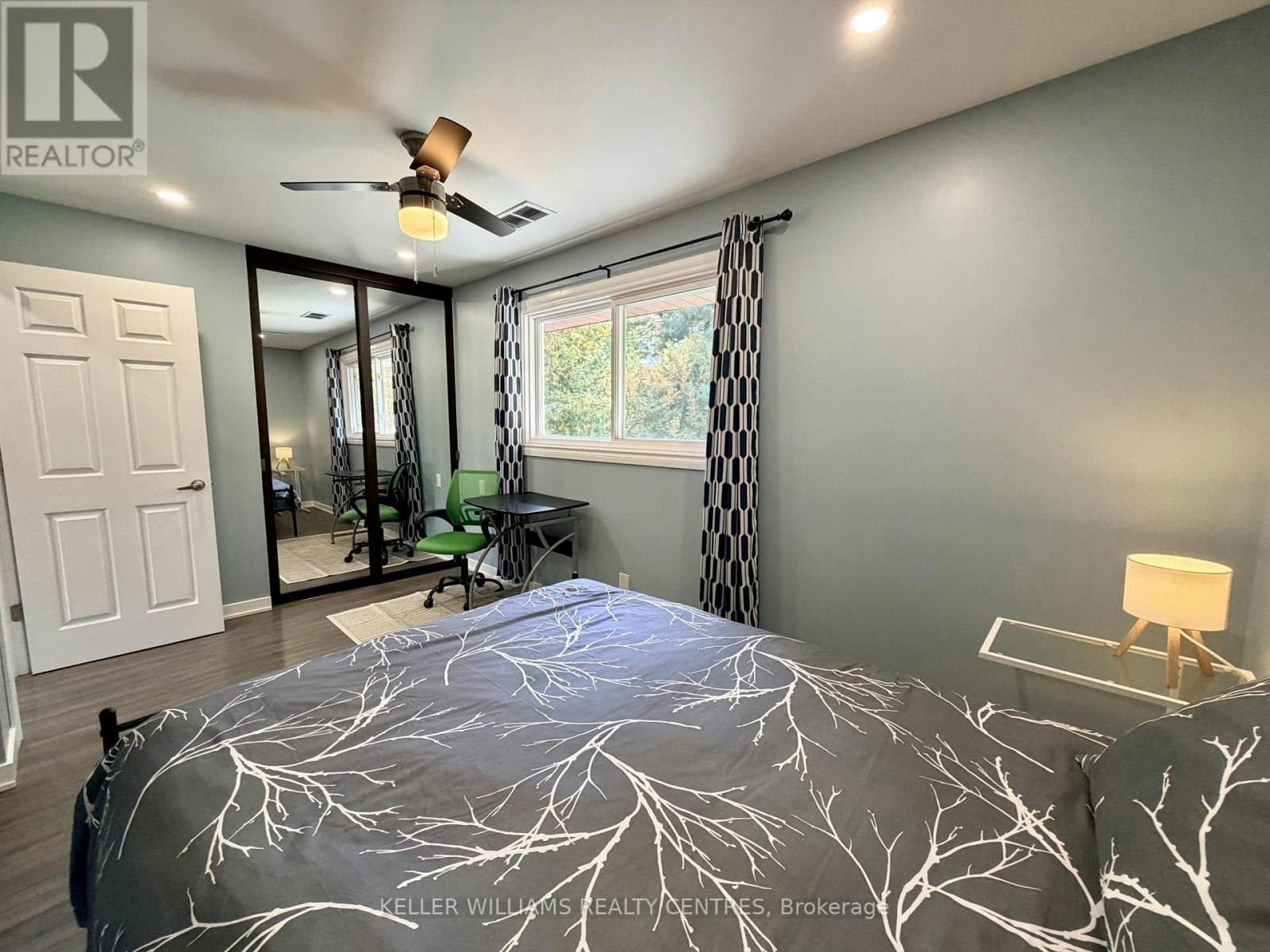 18 Bushey Avenue, Essa, ON, L3W 0L2 - 31