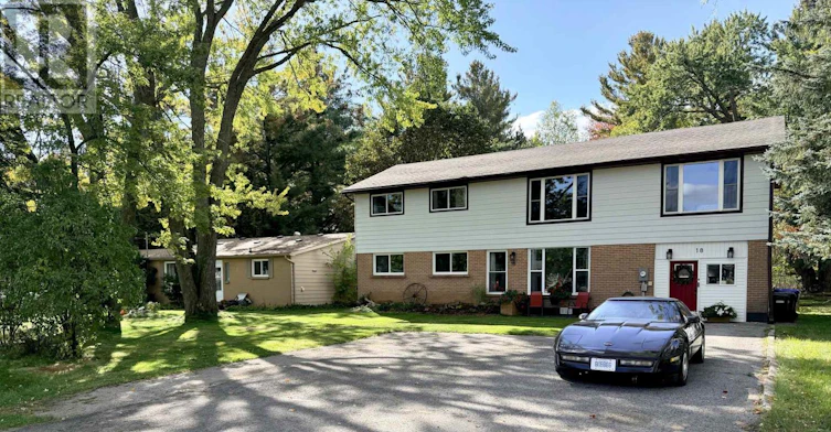 18 Bushey Avenue, Essa, ON, L3W 0L2 - 2