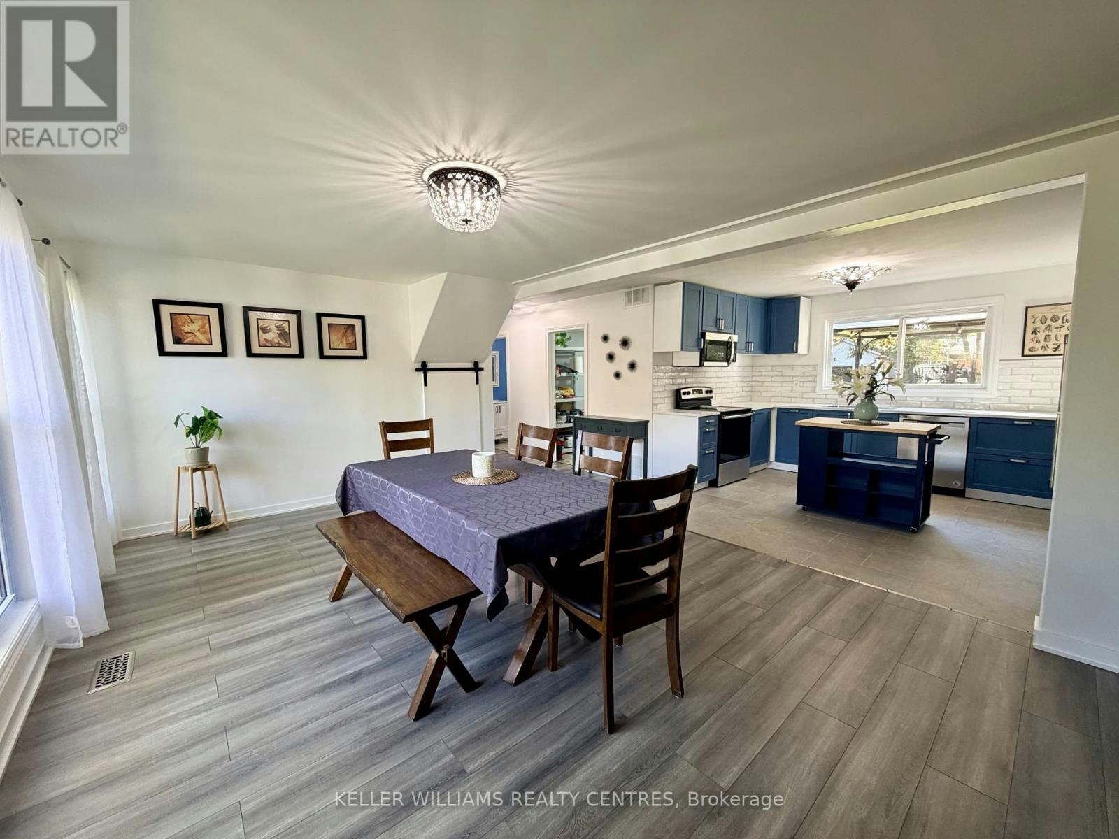 18 Bushey Avenue, Essa, ON, L3W 0L2 - 13