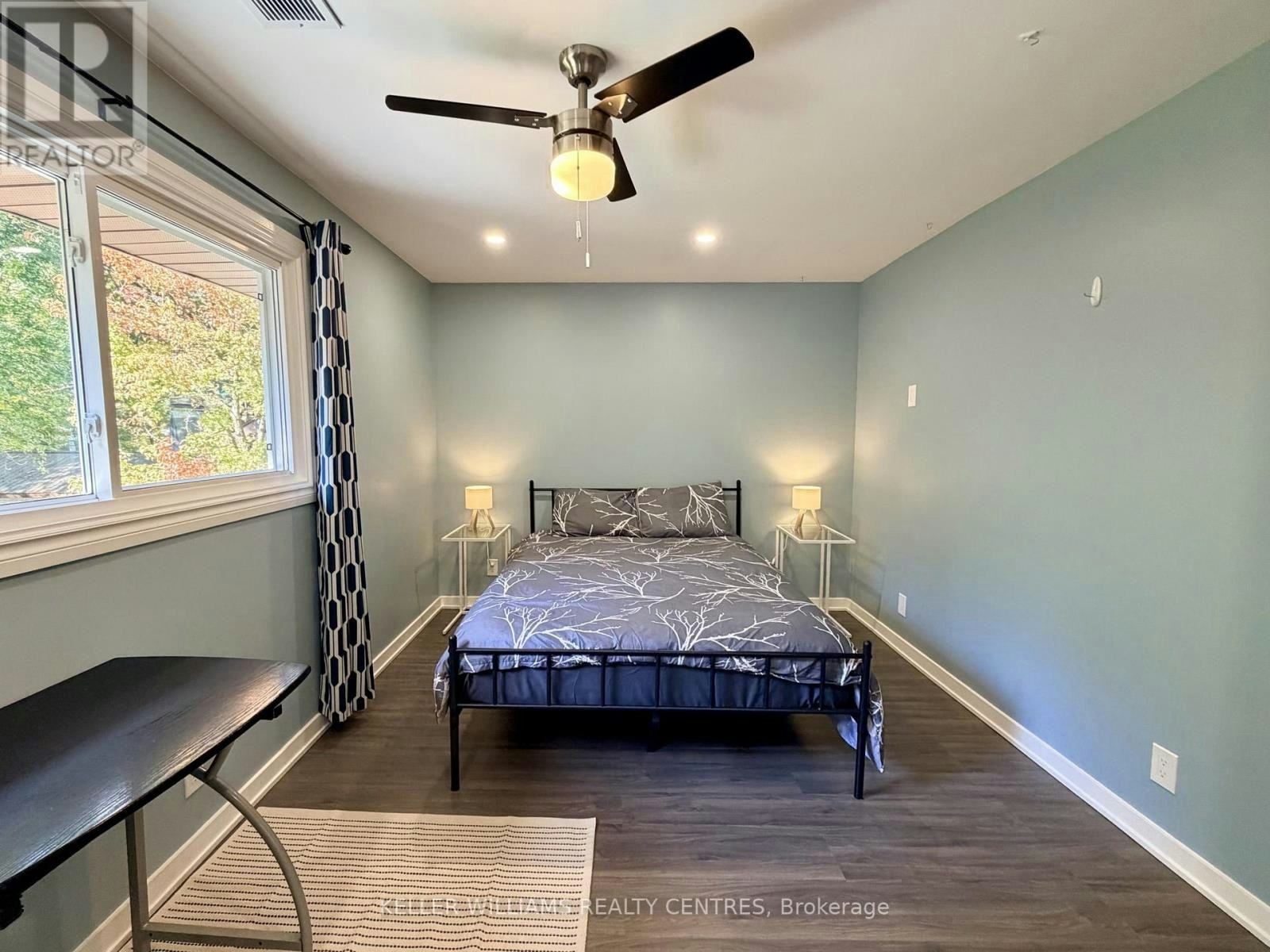 18 Bushey Avenue, Essa, ON, L3W 0L2 - 32