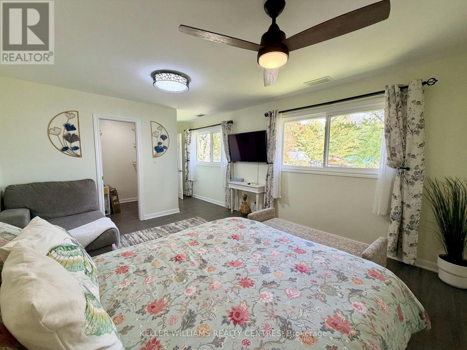 18 Bushey Avenue, Essa, ON, L3W 0L2 - 41