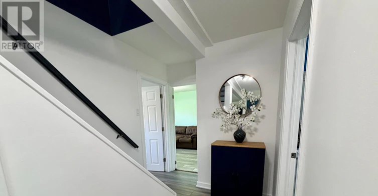 18 Bushey Avenue, Essa, ON, L3W 0L2 - 21