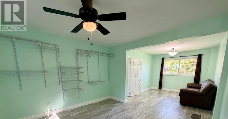 18 Bushey Avenue, Essa, ON, L3W 0L2 - 20
