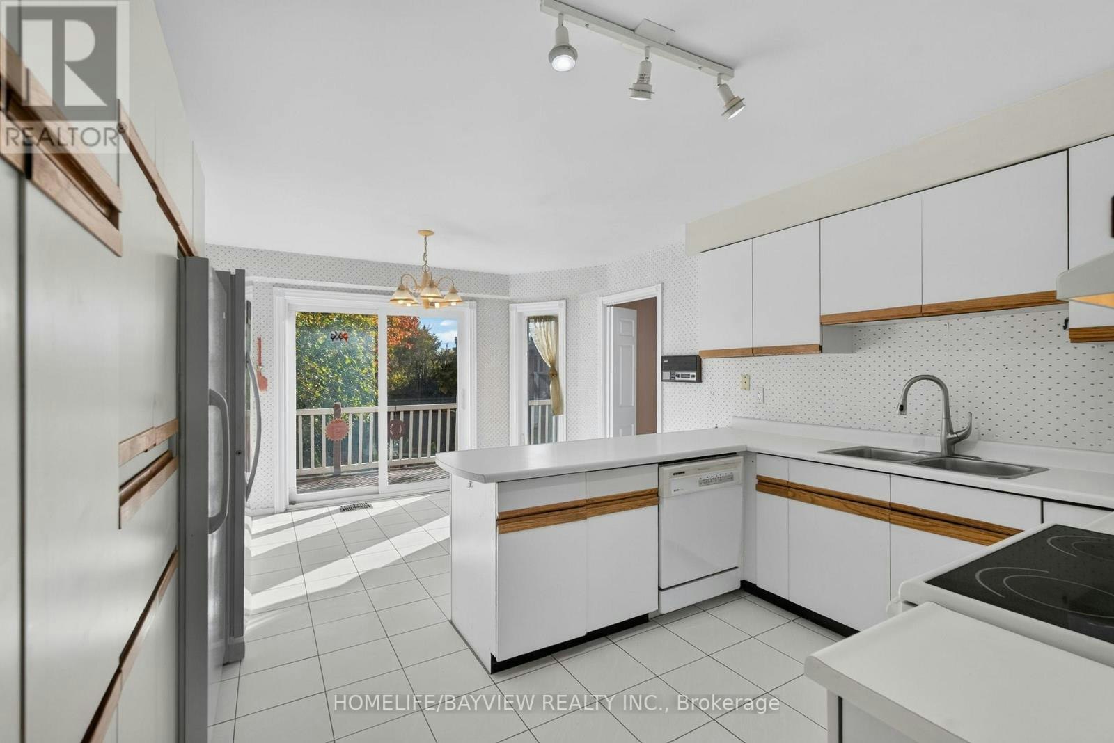 MAIN AND SECOND-183 Old Surrey Lane, Richmond Hill, ON, L4C 6S1 - 9