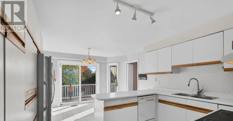 MAIN AND SECOND-183 Old Surrey Lane, Richmond Hill, ON, L4C 6S1 - 9