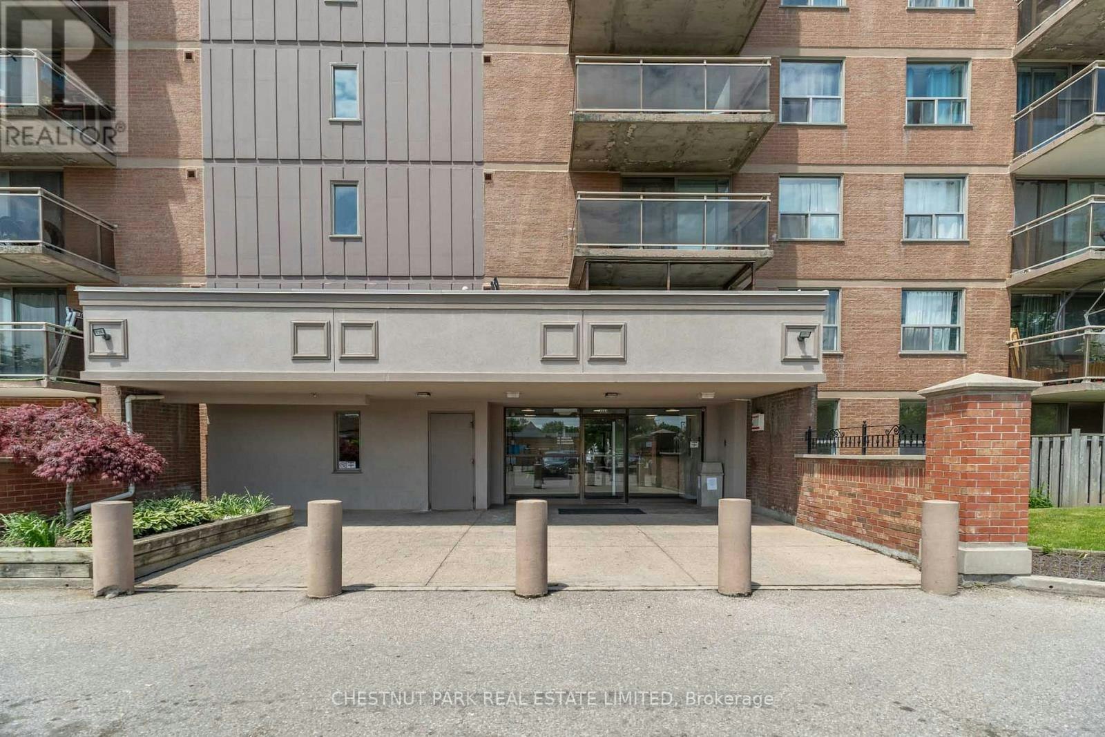 109-1060 Caven Street, Mississauga, ON, L5G 4J5 - 2