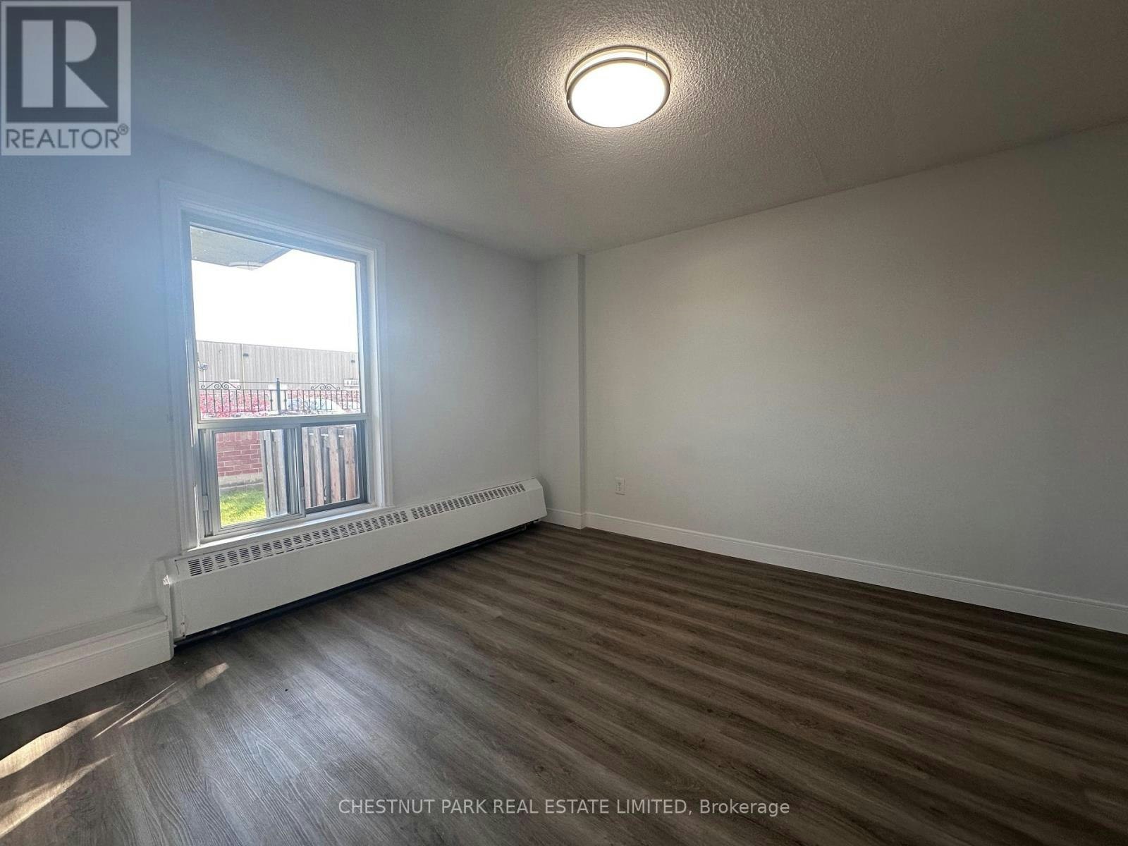 109-1060 Caven Street, Mississauga, ON, L5G 4J5 - 32