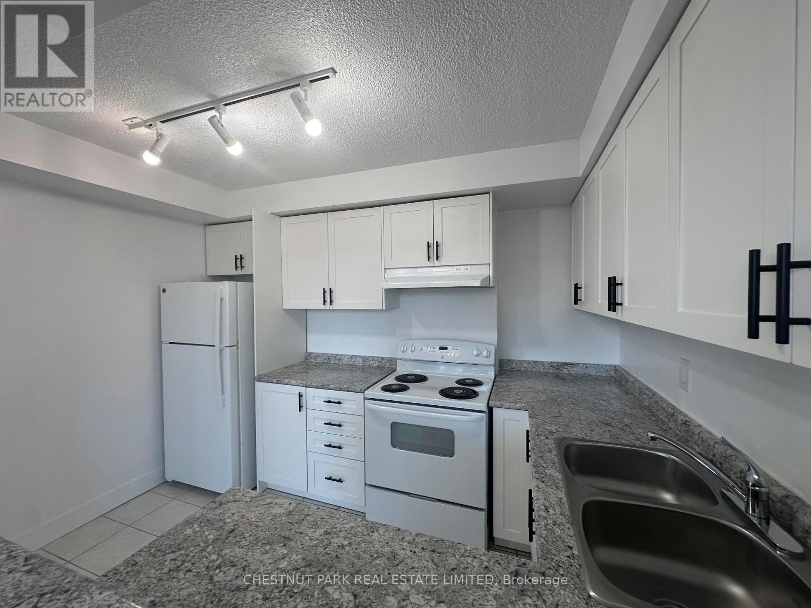 109-1060 Caven Street, Mississauga, ON, L5G 4J5 - 12