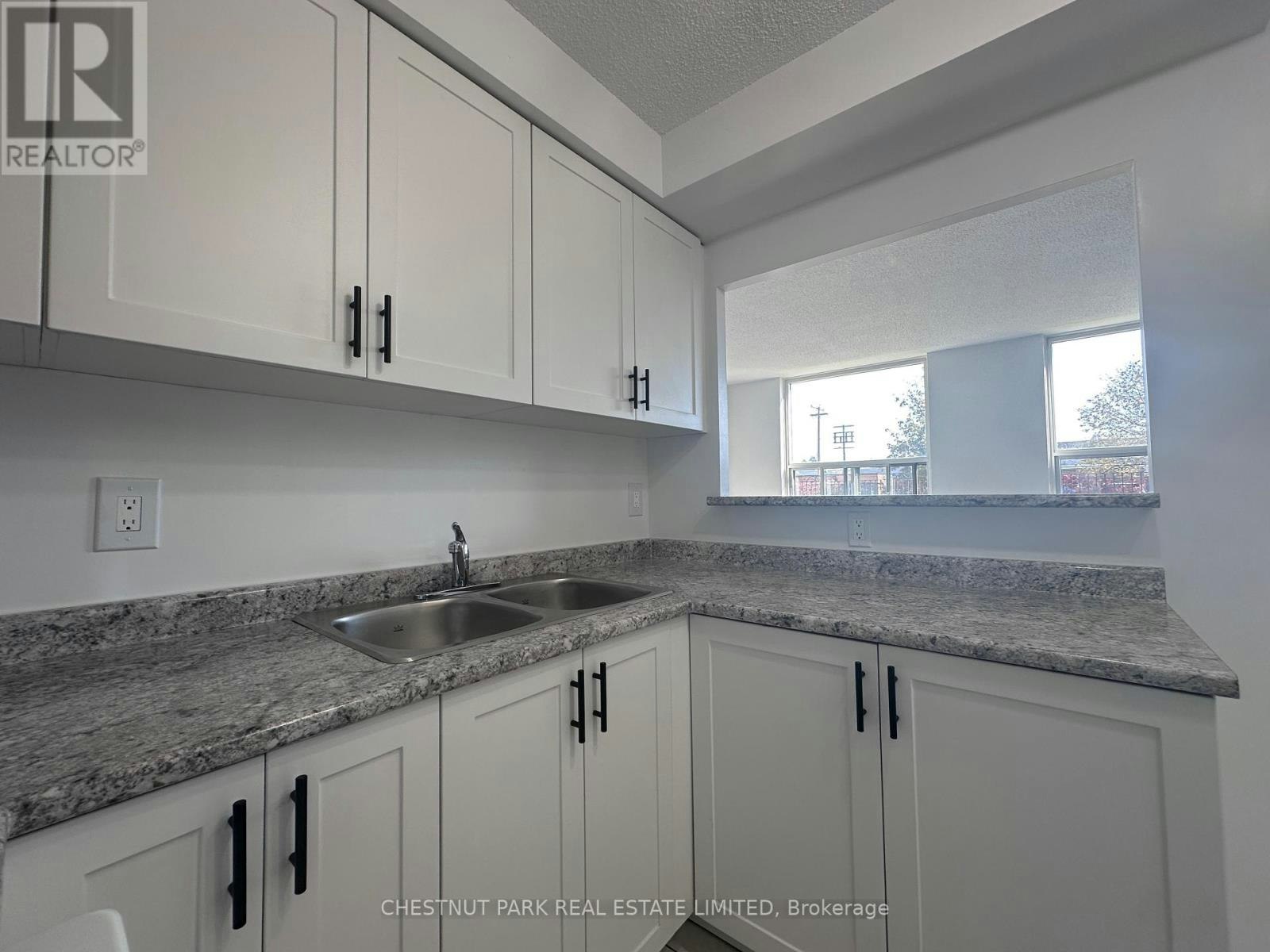 109-1060 Caven Street, Mississauga, ON, L5G 4J5 - 18