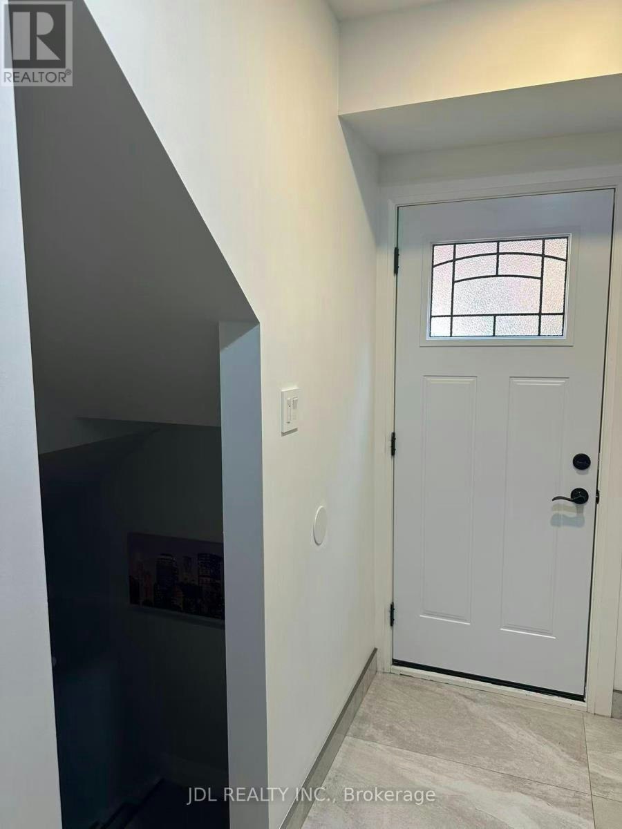 3446 Halstead Road, Mississauga, ON, L5L 4H1 - 2