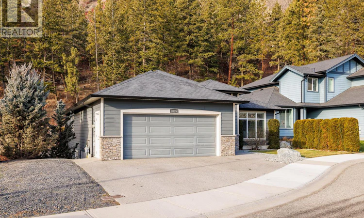 3085 Lakeview Cove Road