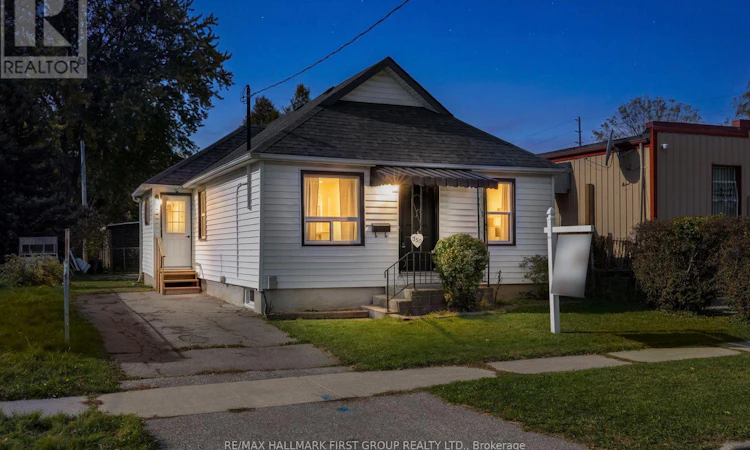 350 Oshawa Boulevard S