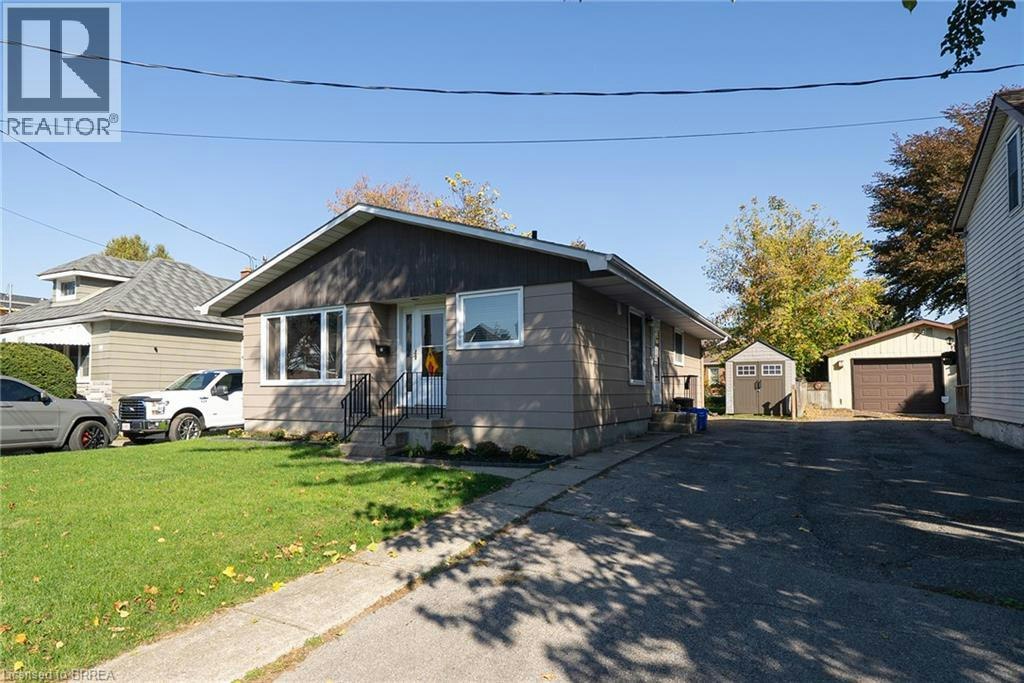 30 Lida Street, Brantford, ON, N3S 2P9