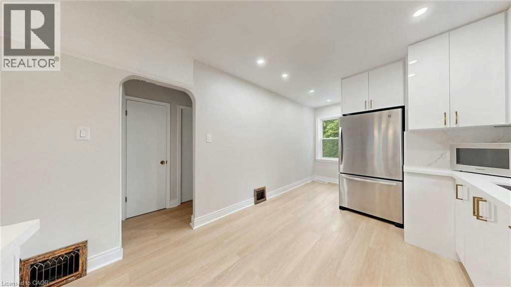 59 Longwood Road N, Hamilton, ON, L8S 3V2 - 8