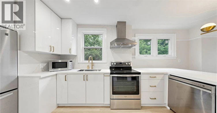 59 Longwood Road N, Hamilton, ON, L8S 3V2 - 7