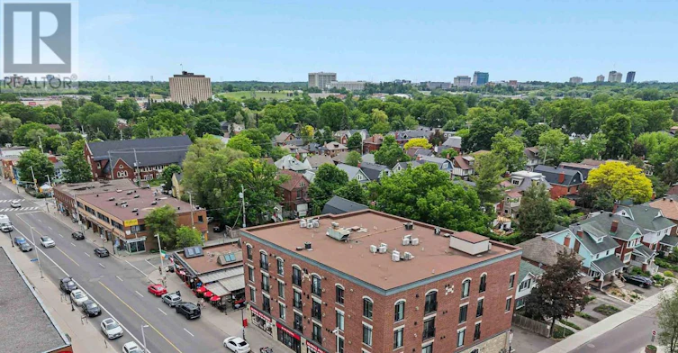 305-6 Grove Avenue, Ottawa, ON, K1S 3A6 - 38