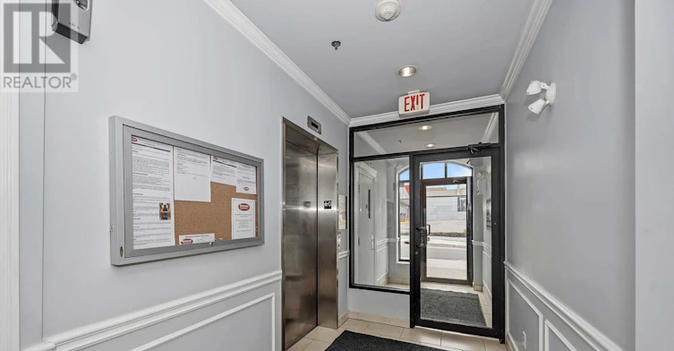 305-6 Grove Avenue, Ottawa, ON, K1S 3A6 - 7
