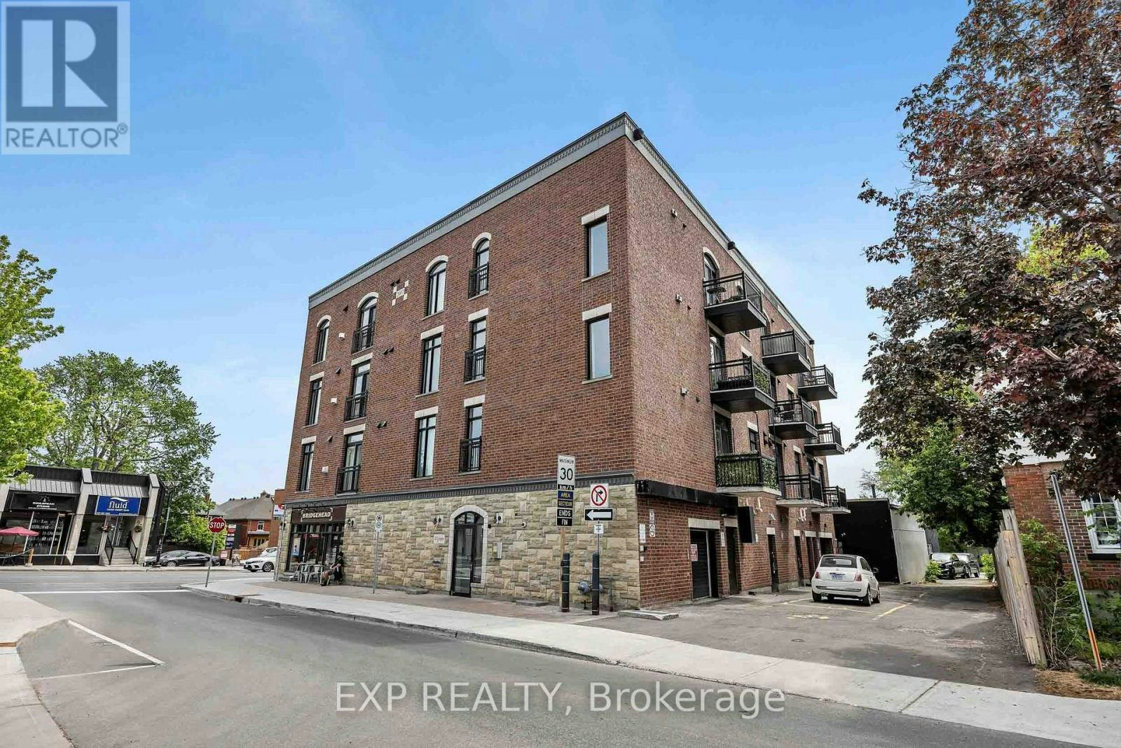 305-6 Grove Avenue, Ottawa, ON, K1S 3A6 - 2