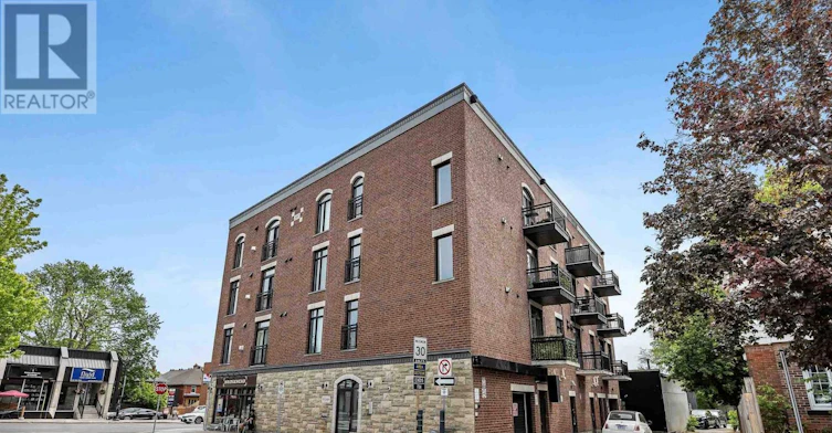 305-6 Grove Avenue, Ottawa, ON, K1S 3A6 - 2