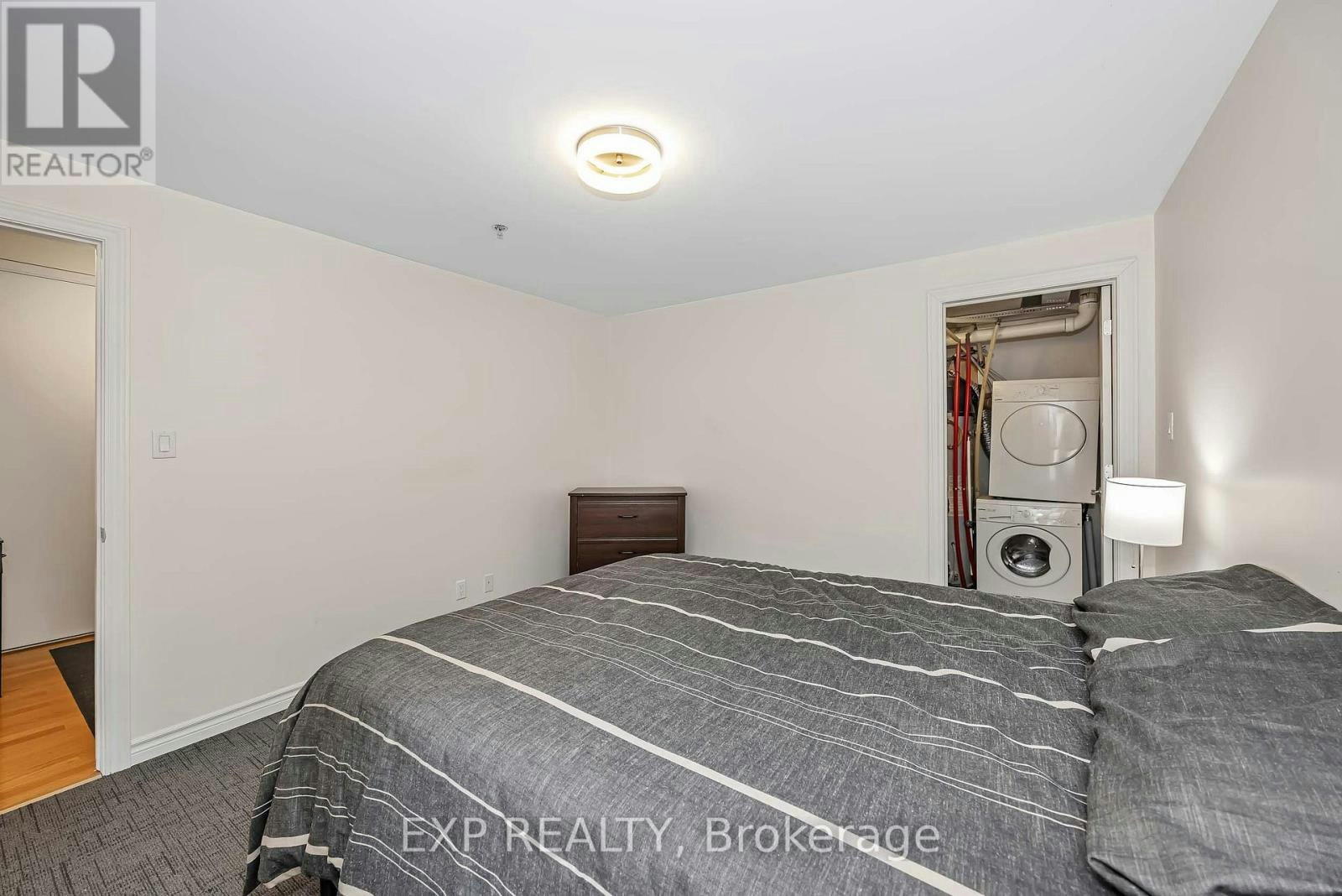 305-6 Grove Avenue, Ottawa, ON, K1S 3A6 - 31