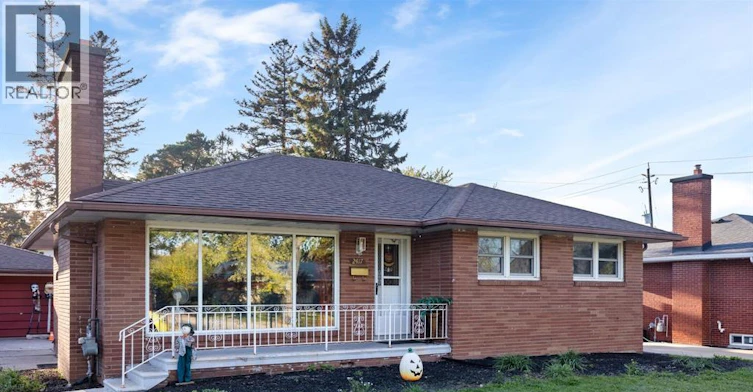 2417 Dandurand, Windsor, ON, N9E 2E1 - 2