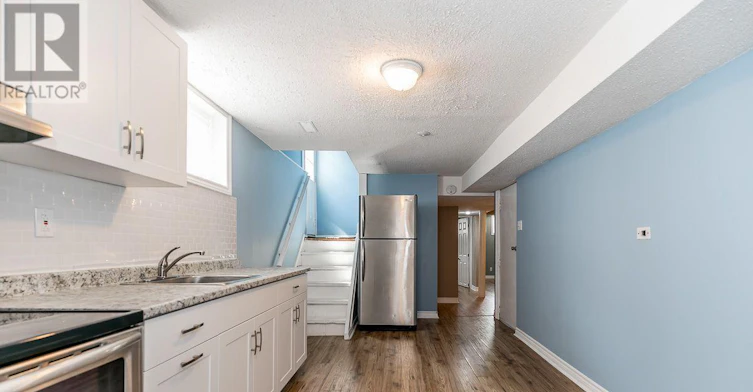 332 Walker (Basement Avenue, Bradford West Gwillimbury, ON, L3Z 1Y8 - 4