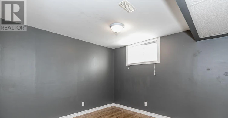 332 Walker (Basement Avenue, Bradford West Gwillimbury, ON, L3Z 1Y8 - 8
