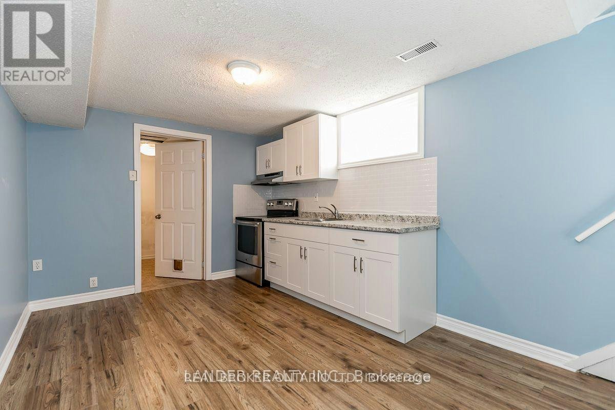 332 Walker (Basement Avenue, Bradford West Gwillimbury, ON, L3Z 1Y8 - 3