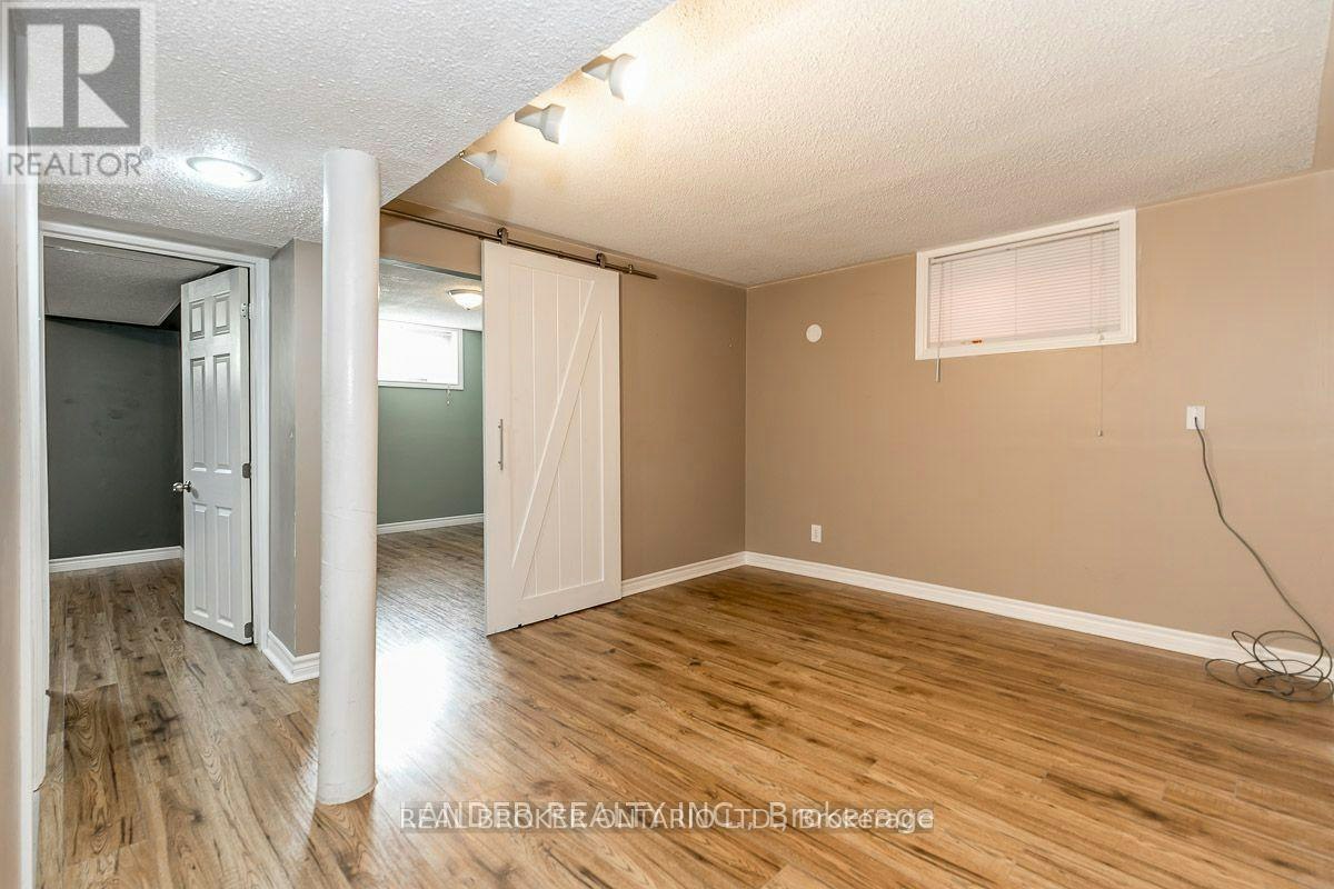 332 Walker (Basement Avenue, Bradford West Gwillimbury, ON, L3Z 1Y8 - 5