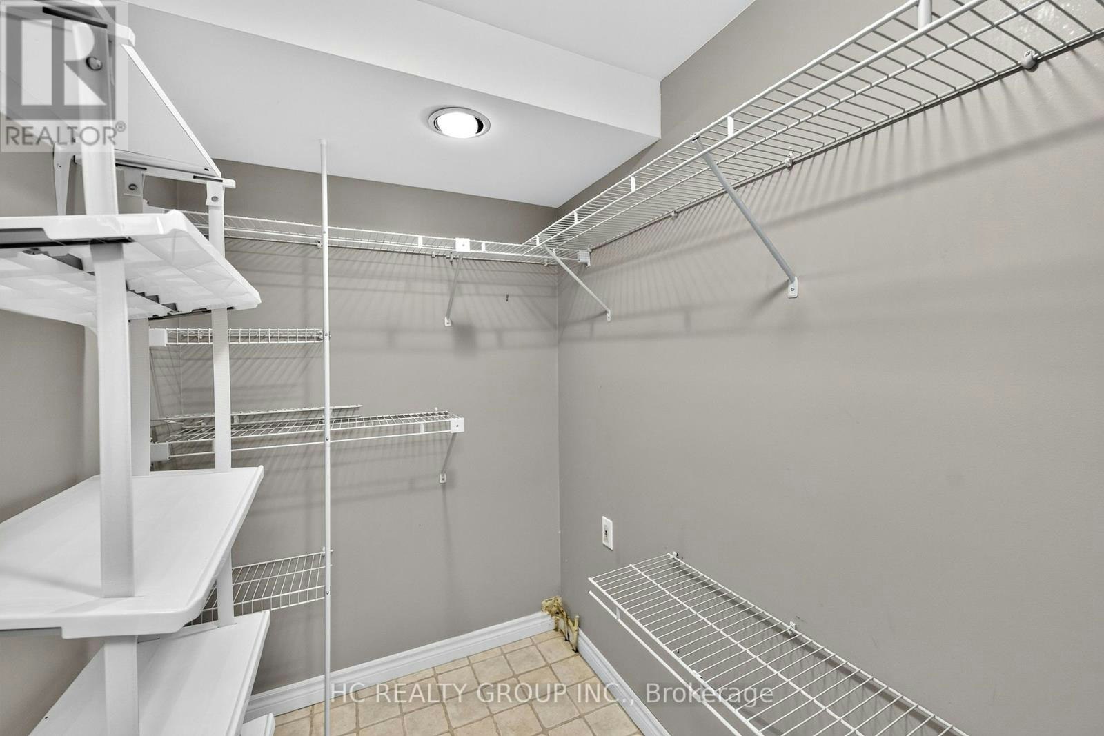 22 Fireside Drive, Hamilton, ON, L8N 2Z7 - 27