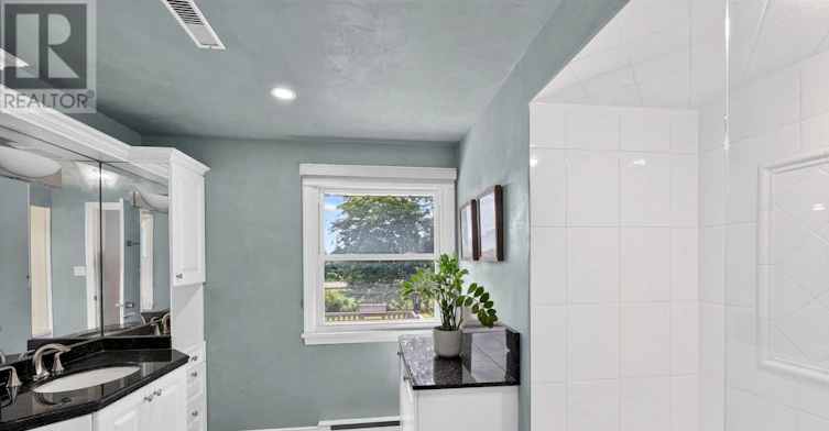22 Fireside Drive, Hamilton, ON, L8N 2Z7 - 23
