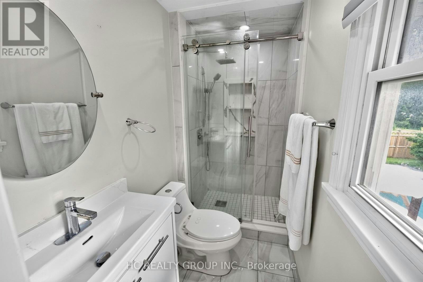 22 Fireside Drive, Hamilton, ON, L8N 2Z7 - 19