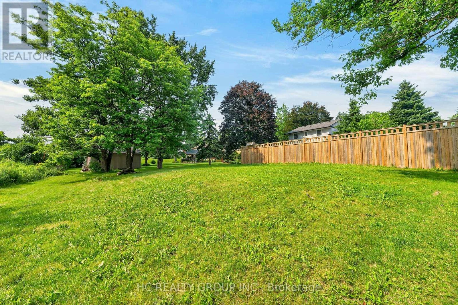 22 Fireside Drive, Hamilton, ON, L8N 2Z7 - 34